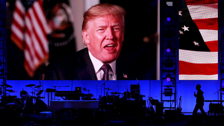 Видеообращение действующего президента США Дональда Трампа во время благотворительного концерта в&nbsp;Техасском университете A&M, 21&nbsp;октября 2017&nbsp;года
