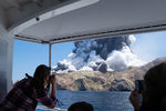 В Новой Зеландии проснулся вулкан. В момент извержения на острове Уайт-Айленд находились около 100 человек, 16 из них погибли, 9 декабря 2019 года