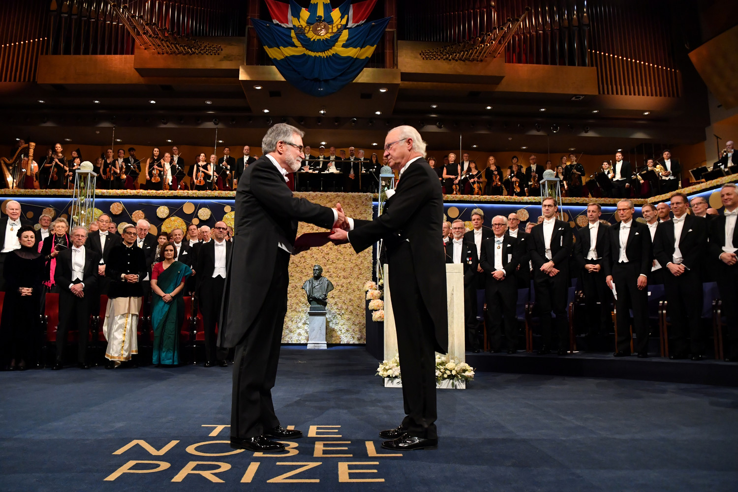 Видео церемонии награждения. Нобелевская премия. Швеция Король Нобелевская премия. Нобель и Нобелевская премия.