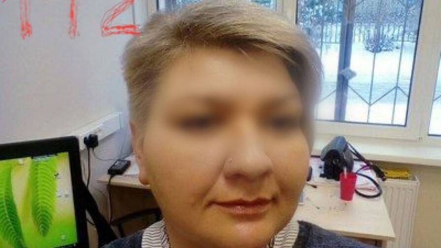Полицейские установили личность матери, оставившей 4-летнего сына одного в машине в Москве