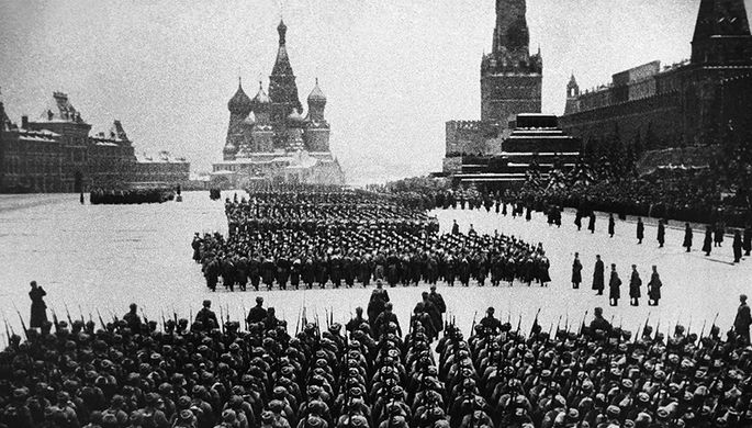 Парад на Красной площади 7 ноября 1941 года
