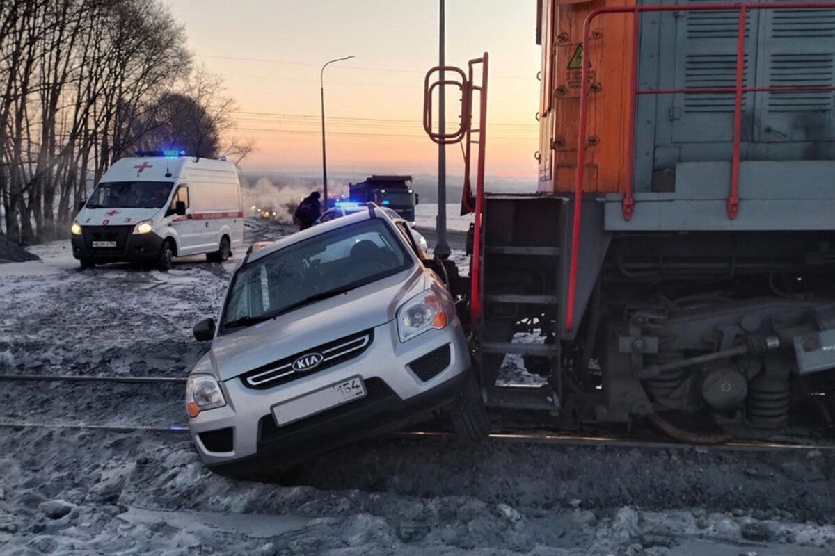 В РЖД предложили жестко наказывать автомобилистов за ДТП с поездом -  Газета.Ru | Новости