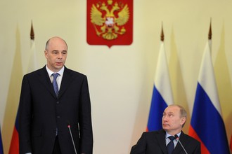 Министр финансов Антон Силуанов и президент Владимир Путин