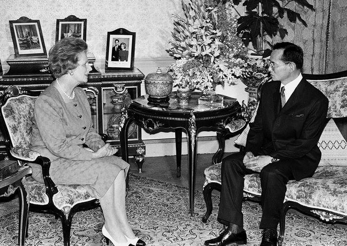 Король Таиланда Пхумипон Адульядет и премьер-министр Великобритании Маргарет Тэтчер, 1988&nbsp;год