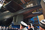 Атомная подводная лодка специального назначения проекта 09852 «Белгород», которая является первым носителем аппаратов «Посейдон», во время церемонии спуска на воду на АО «ПО «Севмаш», 23 апреля 2019 года