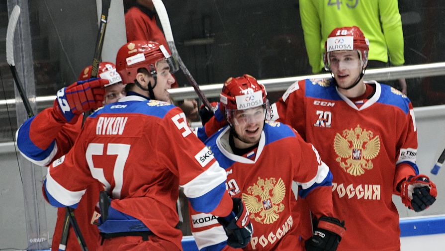 Сборная России по хоккею эмоционально стартовала на Шведских играх
