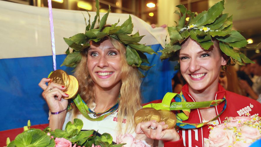 Пятикратные олимпийские чемпионки по синхронному плаванию Светлана Ромашина и Наталья Ищенко
