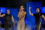 Выступление Алсу с песней «Solo» на Евровидении, 2000 год. Алсу стала второй, принеся первое в истории призовое место России 