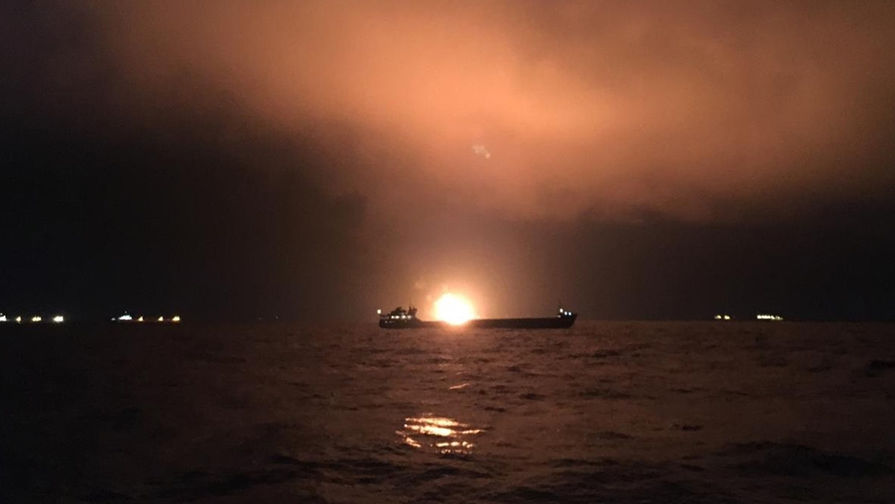 Два судна горят в районе Керченского пролива, 21 января 2019 года