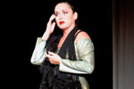 Анна Самохина в сцене из спектакля «Мастер и Маргарита», 2005 год