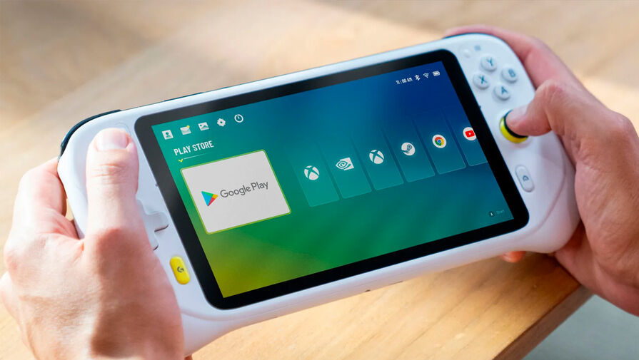 В сети появились фотографии портативной консоли от Logitech