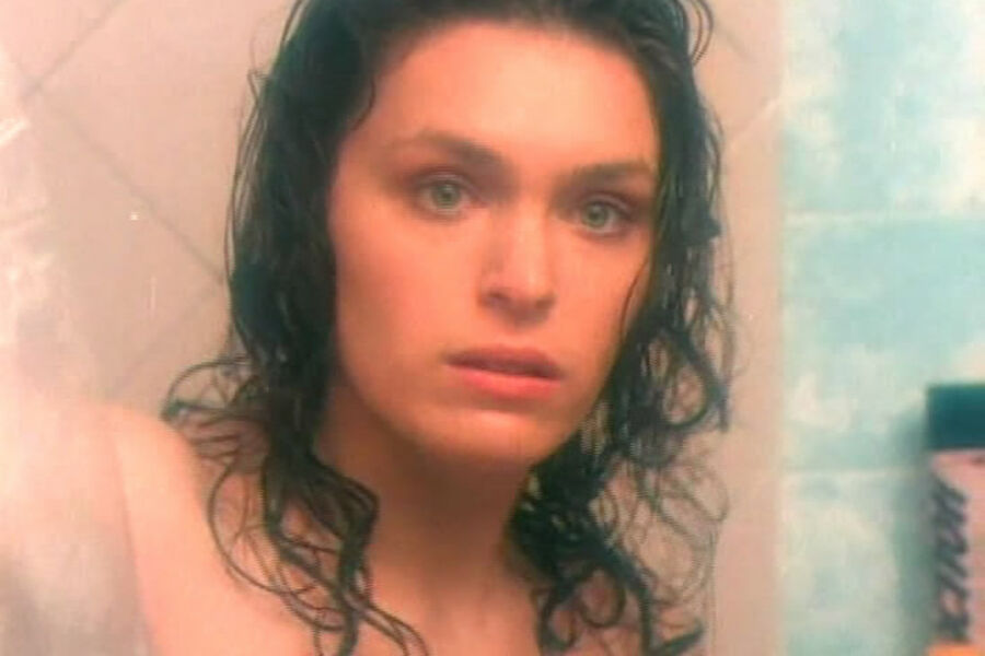 Актриса Марина Могилевская в&nbsp;роли Мэрилу Фолли в&nbsp;фильме &laquo;Репортаж&raquo; (1995)
