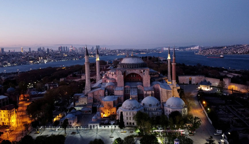 Вид на&nbsp;собор Святой Софии в&nbsp;Стамбуле, 2020 год