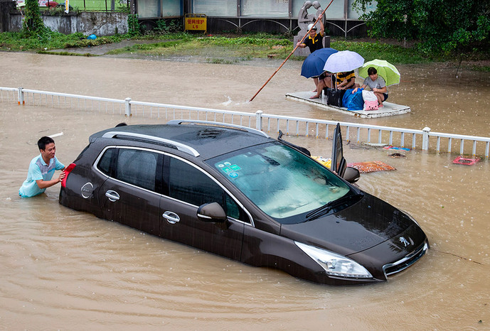 Затопленные улицы Фучжоу в&nbsp;провинции Фуцзянь 9&nbsp;августа 2015&nbsp;года