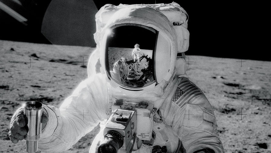 Астронавт Алан Бин на поверхности Луны, 19 ноября 1969 года