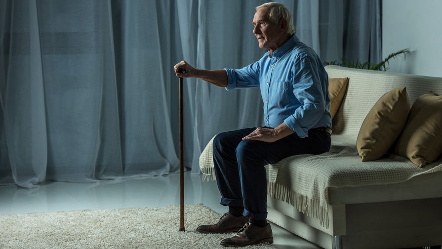 Знакомая 85-летнего пенсионера из Кузбасса устроила налет на его квартиру и избила хозяина