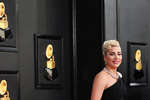 Леди Гага в Armani Prive на красной дорожке премии «Грэмми» в Лас-Вегасе, 3 апреля 2022 года 