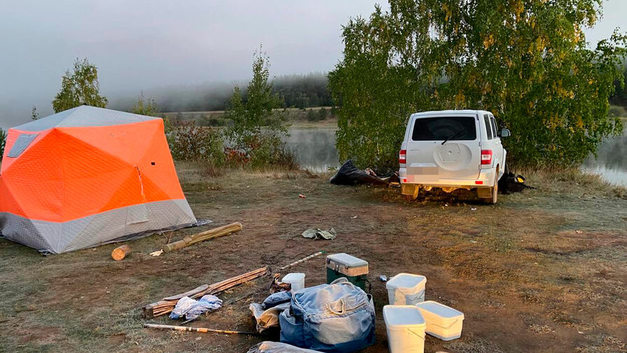 В Бурятии пьяный мужчина переехал спящего в палатке собутыльника