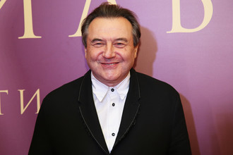 Режиссер Алексей Учитель на премьере своего фильма «Матильда» в киноцентре «Октябрь» в Москве, 24 октября 2017 года