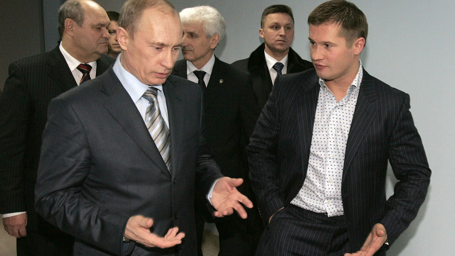 Президент России Владимир Путин и четырехкратный олимпийский чемпион Алексей Немов, 2008 год
