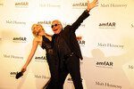 Актриса Шэрон Стоун и Роберто Кавалли на неделе моды в Милане, 2012 год
