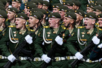 Парадный расчет Михайловской военной артиллерийской академии на Красной площади в Москве на военном параде, посвященном 80-летию Победы в Великой Отечественной войне, 09 мая 2025 года
