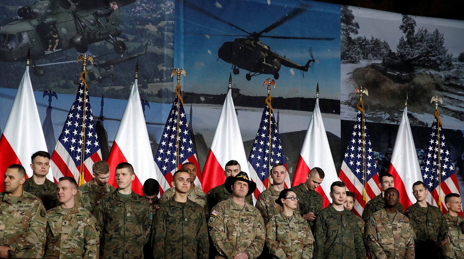 Военные нато в польше. Войска НАТО В Польше. Американские войска в Польше. Американцы в Польше. Армия НАТО.