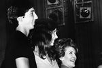 Нэнси Рейган с сыном Рональдом-мл. и дочерью Патрицией, 1980 год