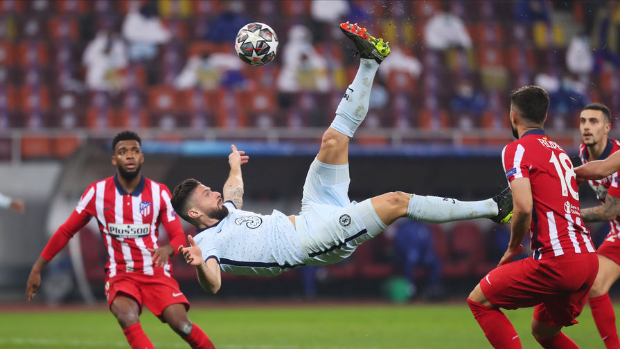 Гол нападающего «Челси» Оливье Жиру в матче с «Атлетико»