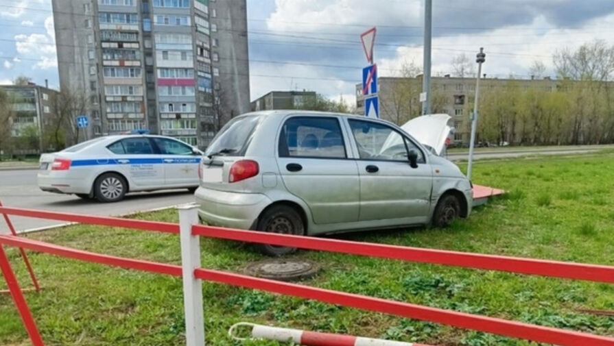 В Череповце автомобиль с мертвым водителем попал в ДТП