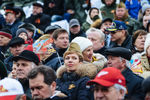 Зрители на военном параде, посвященном 72-й годовщине победы в Великой Отечественной войне