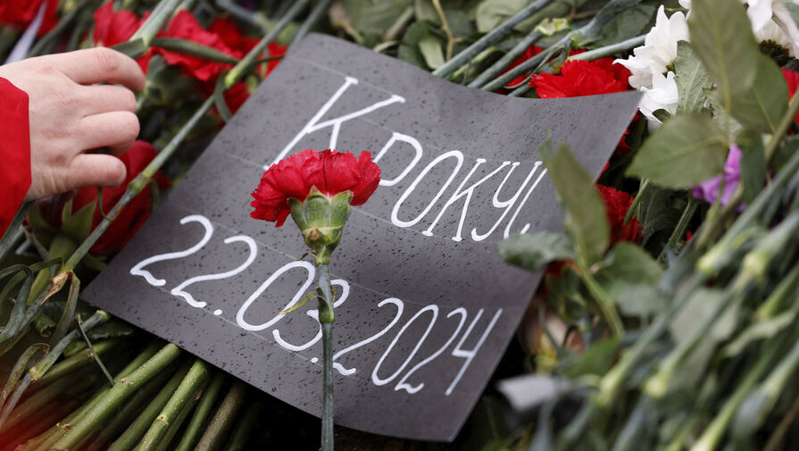 Бойцы из зоны СВО передали слова соболезнования к мемориалу у 