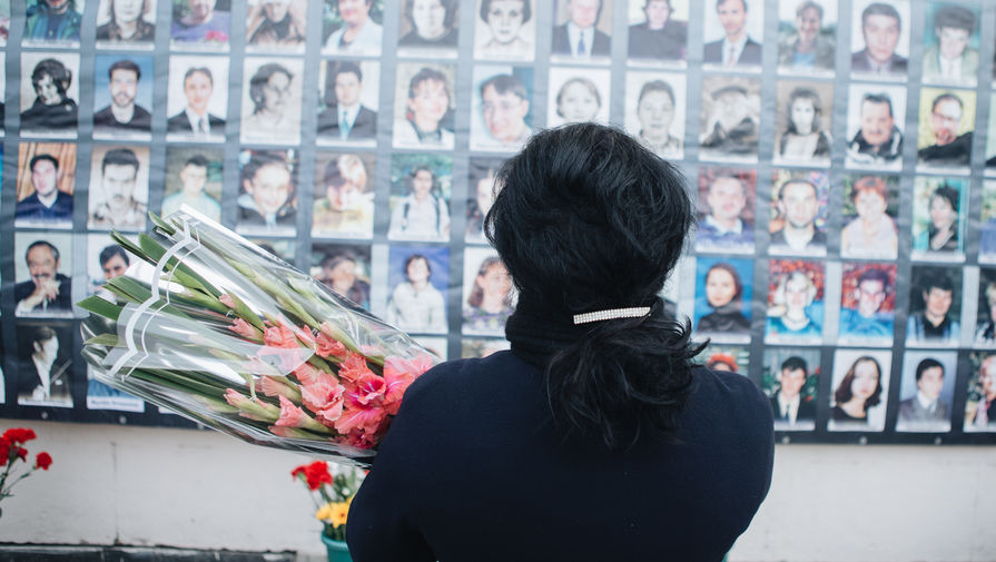 Памятные мероприятия около Театрального центра на Дубровке, 26 октября 2017 года