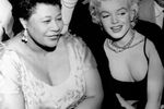 Элла Фицджеральд и Мерилин Монро в джаз-клубе «Тиффани», Лос-Анджелес, 1954 год