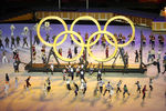 Олимпийские кольца на церемонии открытии Игр-2020