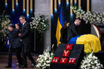 Прощание с первым президентом Украины Леонидом Кравчуком в Киеве, 17 мая 2022 года
