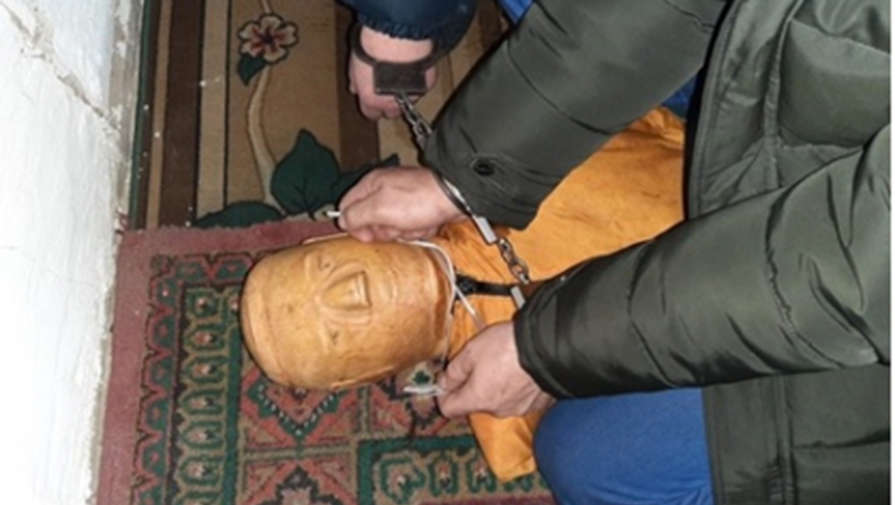 На Алтае будут судить мужчину, который три года насиловал дочь и убил бывшую жену