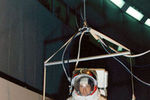 Алан Бин во время симуляции 1/6 гравитации на Земле, 
