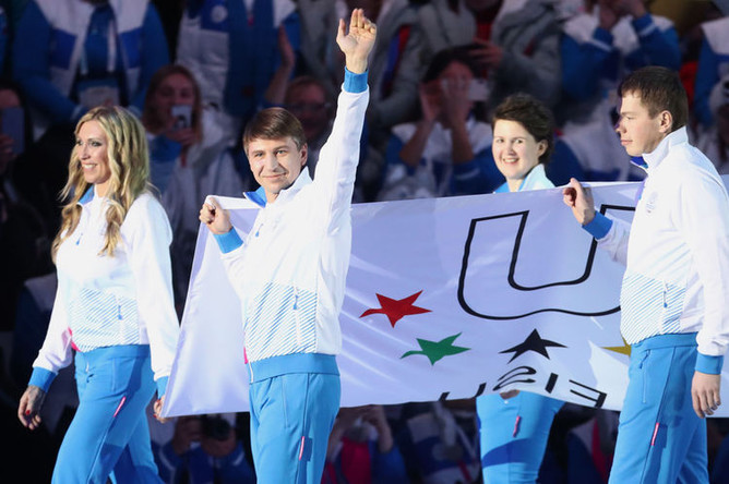 Двукратная олимпийская чемпионка по легкой атлетике Светлана Мастеркова и фигурист, посол Студенческих игр Алексей Ягудин во время церемонии открытия XXIX Всемирной зимней универсиады в Красноярске, 2 марта 2019 года
