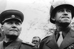 Иван Конев и командующий американской 12-й группой армий генерал Омар Брэдли, апрель 1945 года