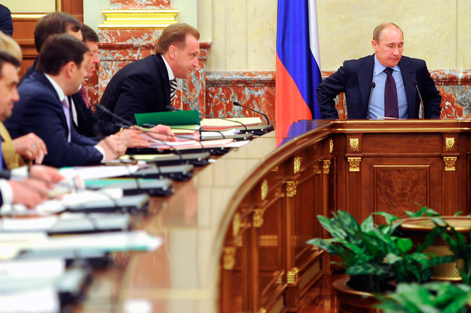 Владимир Путин провел последнее заседание своего правительства