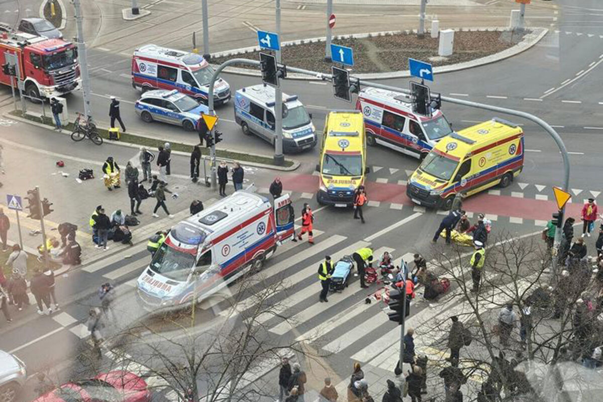 В Польше водитель врезался в четыре автомобиля, пострадали 15 человек -  Газета.Ru | Новости