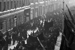 Кадр из фильма «Горестный январь двадцать четвертого». Во время похорон В. И. Ленина. Москва, январь 1924 года