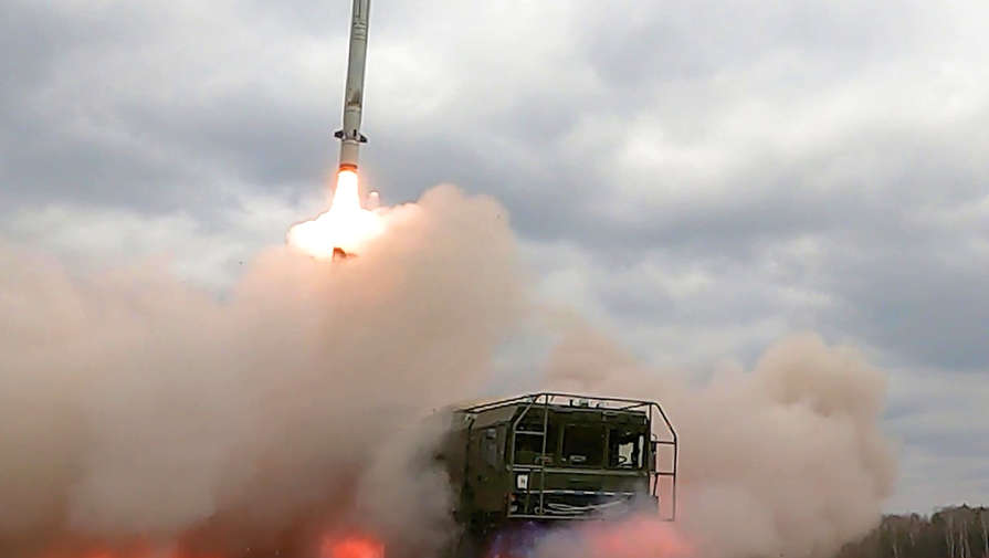 Минобороны России показало пуск ракеты Искандера по инфраструктуре ВСУ