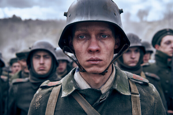 «На западном фронте без перемен» (2022)<br>Режиссер: Эдвард Бергер