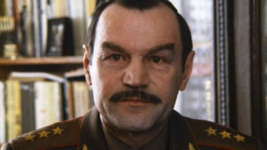 Петр Зайченко в кадре из фильма «Завещание Сталина» (1993)