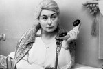 Лидия Федосеева-Шукшина в кадре из фильма «Букет мимозы и другие цветы» (1984)
