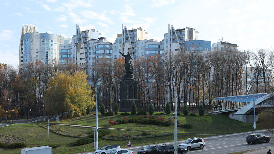 Белгород подвергся ракетному обстрелу, ранена женщина