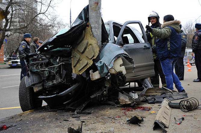За год жертвами автокатастроф в России стали 28 тысяч человек