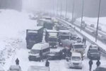 Последствия ДТП с участием 60 машин на Симферопольском шоссе в Подмосковье, 26 января 2019 года